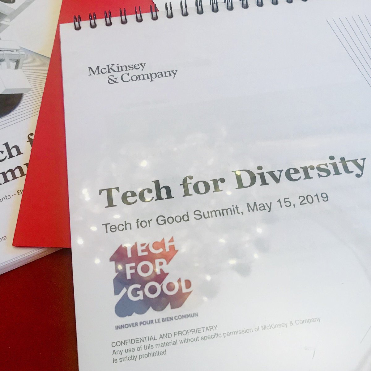 GroupeTF1's tweet image. Le Groupe @TF1, un groupe média engagé dans la transformation numérique

▶️ @gillespelisson à #TechForGood ce jour #TechForDiversity

▶️ dès demain les équipes du Groupe présentes à @VivaTech sur le #MediaLabTF1 x @My_Little_Paris entourées d’une nouvelle promo de startup