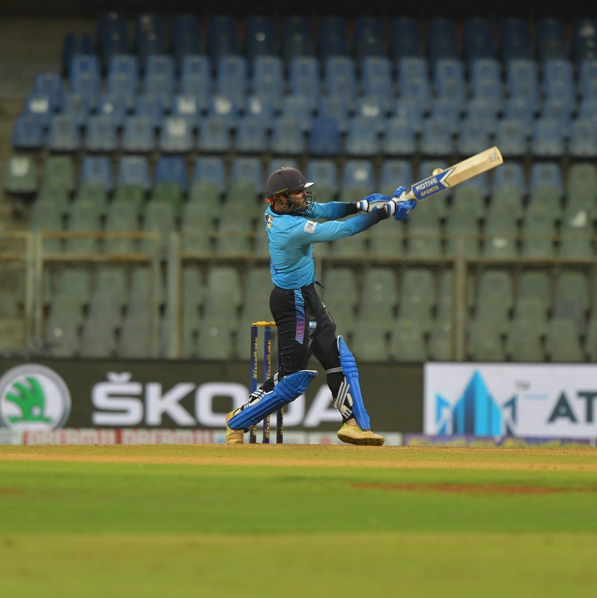 T20 Mumbai (@t20mumbai) on Twitter photo Here are few snapshots ๐ท from the nail-biting encounter between <a href="/ArcsAndheri/">ARCSAndheri</a> and <a href="/BandraBlasters/">Namo Bandra Blasters</a>
Check the full gallery here ๐๐ฝbit.ly/2Q58xkR
#EkdumMumbai Here are few snapshots ๐ท from the nail-biting encounter between <a href="/ArcsAndheri/">ARCSAndheri</a> and <a href="/BandraBlasters/">Namo Bandra Blasters</a>
Check the full gallery here ๐๐ฝbit.ly/2Q58xkR
#EkdumMumbai