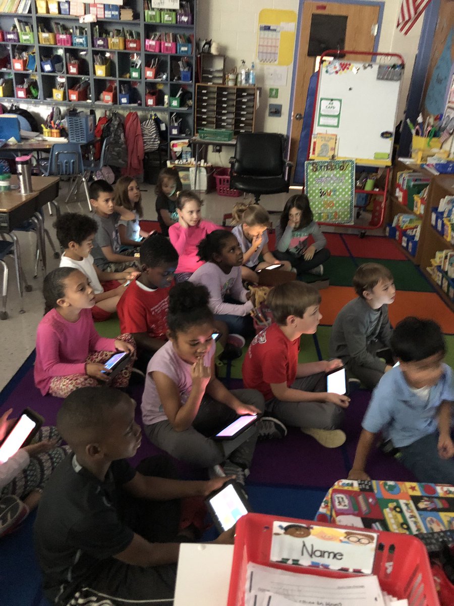 We are ready for our telling time quiz! This class loves kahoot! #welovebeingfirst #ashlandSOAR