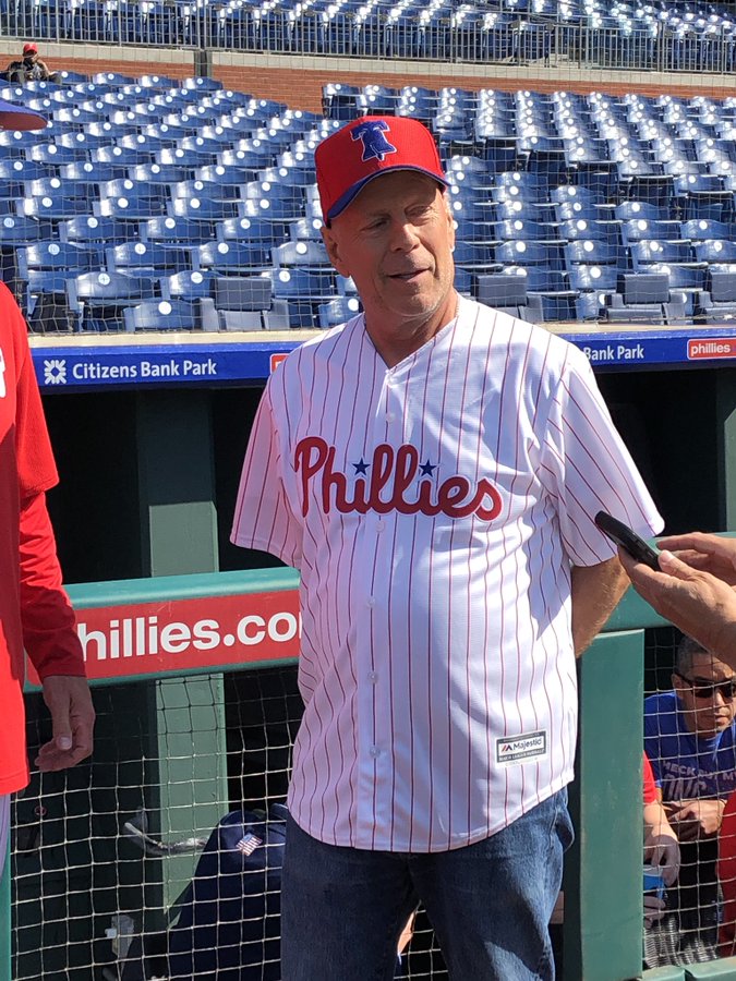 View image on Twitter