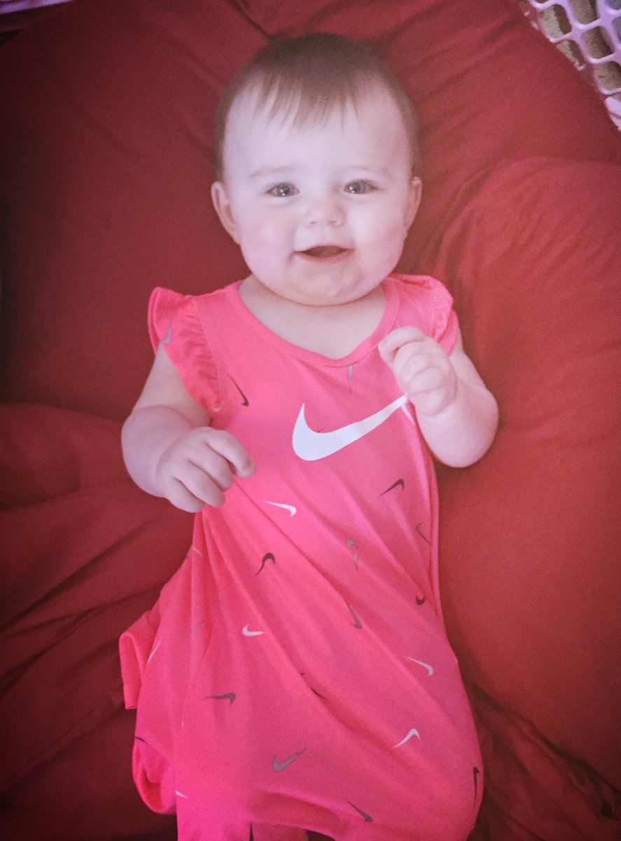 plemons_starr's tweet photo. I will always teach my daughter Belle Anastasia to follow her dreams . #nike #justdoit https://t.co/lMJ9UWfFQR