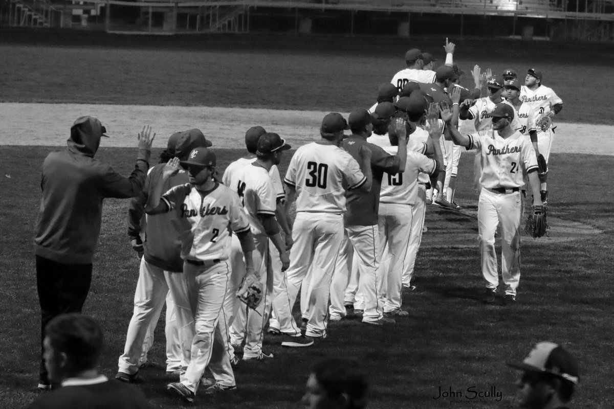 YCcoles's tweet image. 🚨YC walks off against Columbia College 9-8!!!🚨 Matt Nunes crushed a two run HR to tie the game in the 9th and Luke Jackson hit a walk-off single!!! We will now get a rematch against Bellevue in the NAIA Opening Series championship game!⚾️🏆 #MyYC #RollThers