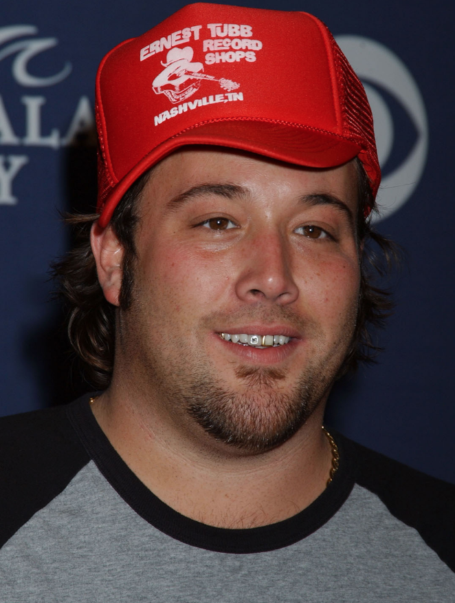 YoungPageviews's tweet photo. I wonder what Uncle Kracker is doing at this very moment https://t.co/f28KxPMlkg