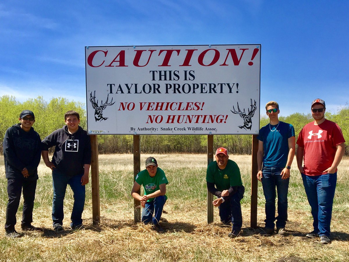 pwsdnaturestud's tweet photo. PWSD Nature Studies Students install new signs on local Wildlife property! @bcifalcons @ParkWestSD https://t.co/oFLC31HRnM