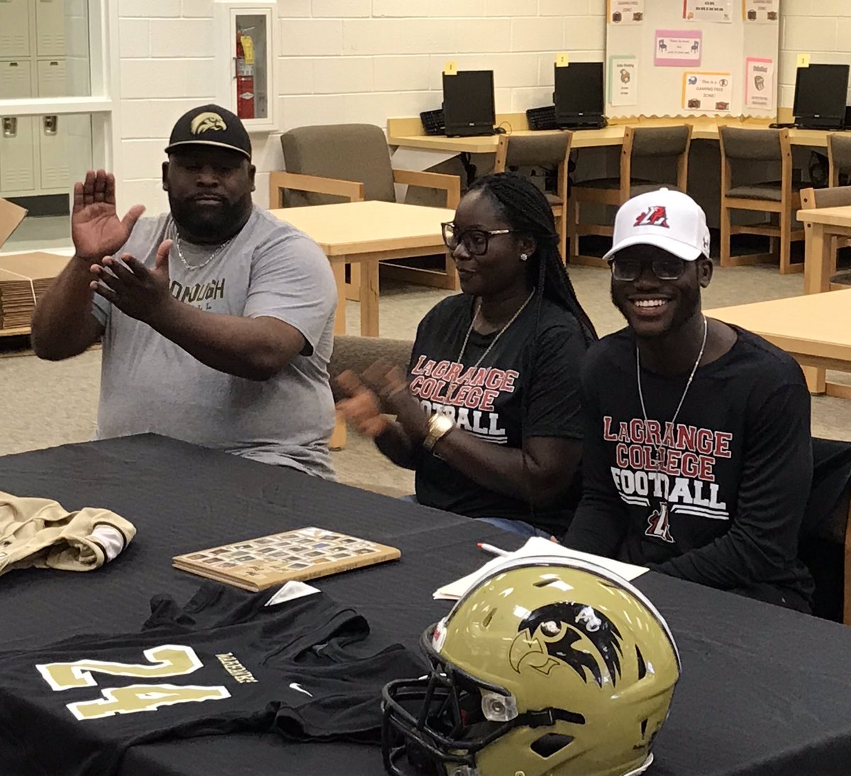 McDonoughHS_AD's tweet photo. Another WarHawk moves to next level! Emmanuel Vulue signed today with Lagrange College in football. Congrads to Lagrange on getting this outstanding student athlete. @HCAthletics_HCS @AntonioMattox2 @McDonoughHoops @chuckmilbball @WarHawksHenry @mobounce2dounce @EricSol81607659 https://t.co/hbYdimHFFv