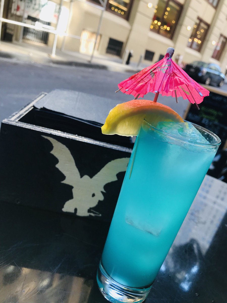 THE BAMBOO LOUNGE - 
Tanguerey 10, Peach & Orange Blossom Ketel One, Citrus, Ginger, Blue Curacao 
This cocktail screams Summer! 
#Cocktails #cocktailtime🍹 #AfterWorkDrinks #NYCDrinks #CedarYouLater