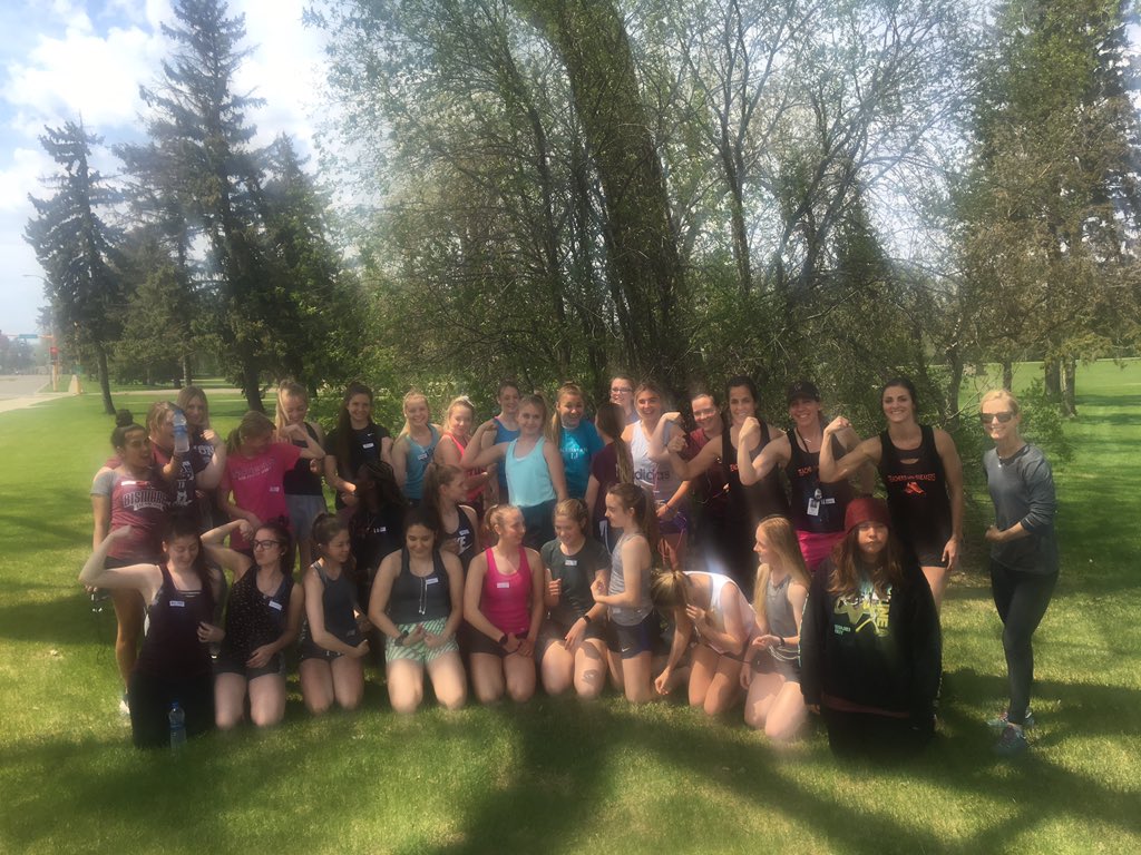 MrsSpah's tweet photo. Bismarck High school Fit female 5k a success!!! So proud of these young ladies! @BismarckSchools #demonpride #Learnbps #ndshape https://t.co/K1U7Dgwxih