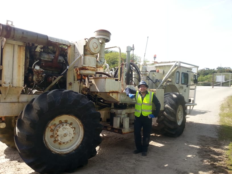 geophysicalcam's tweet photo. Wow, what a day! Acquiring VSP using vibroseis as a source and taking Gamma Ray log, installing tools and dealing with acquisition software 😀 great opportunity provided by @msc_geophysics and 'Avalon Sciences Ltd' @seismodave https://t.co/apjy63h92f