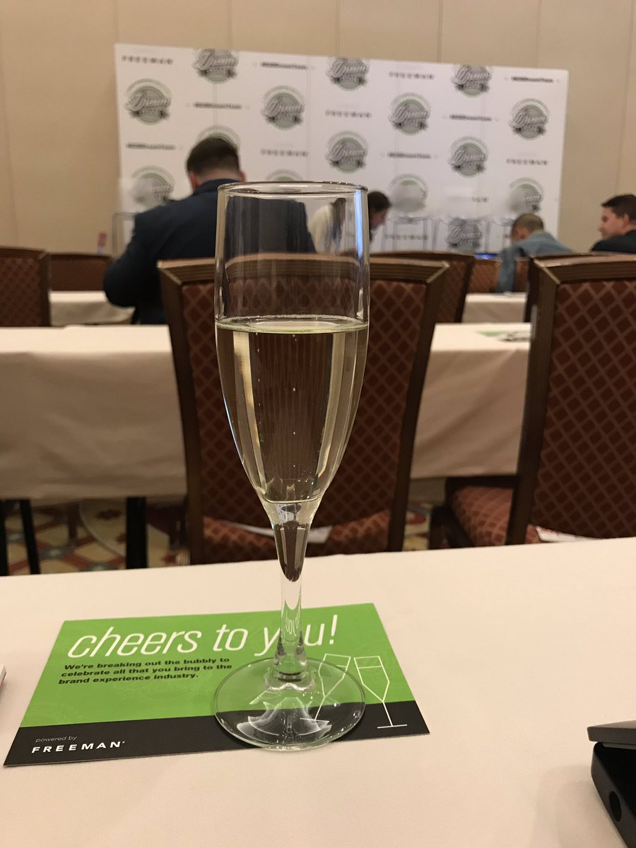 mnjackson221's tweet photo. Cheers to you #B2BDreamTeam #EMS2019 https://t.co/mXd8qzPJWM
