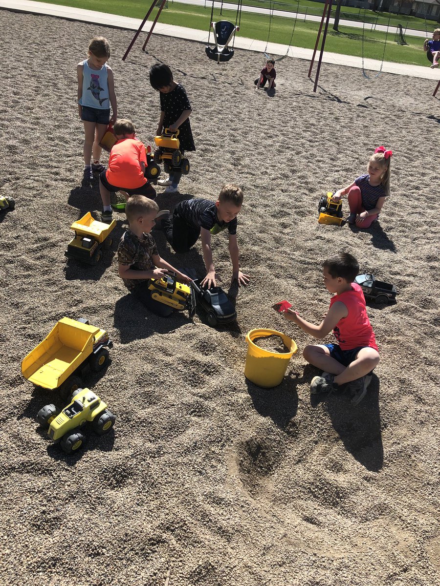 MrsFreeman_K's tweet photo. Our little construction site. I am so proud of the way they collaborated and problem solved to give everyone a role in digging a “road” for the trucks to drive on. https://t.co/9HVYTg67Kf