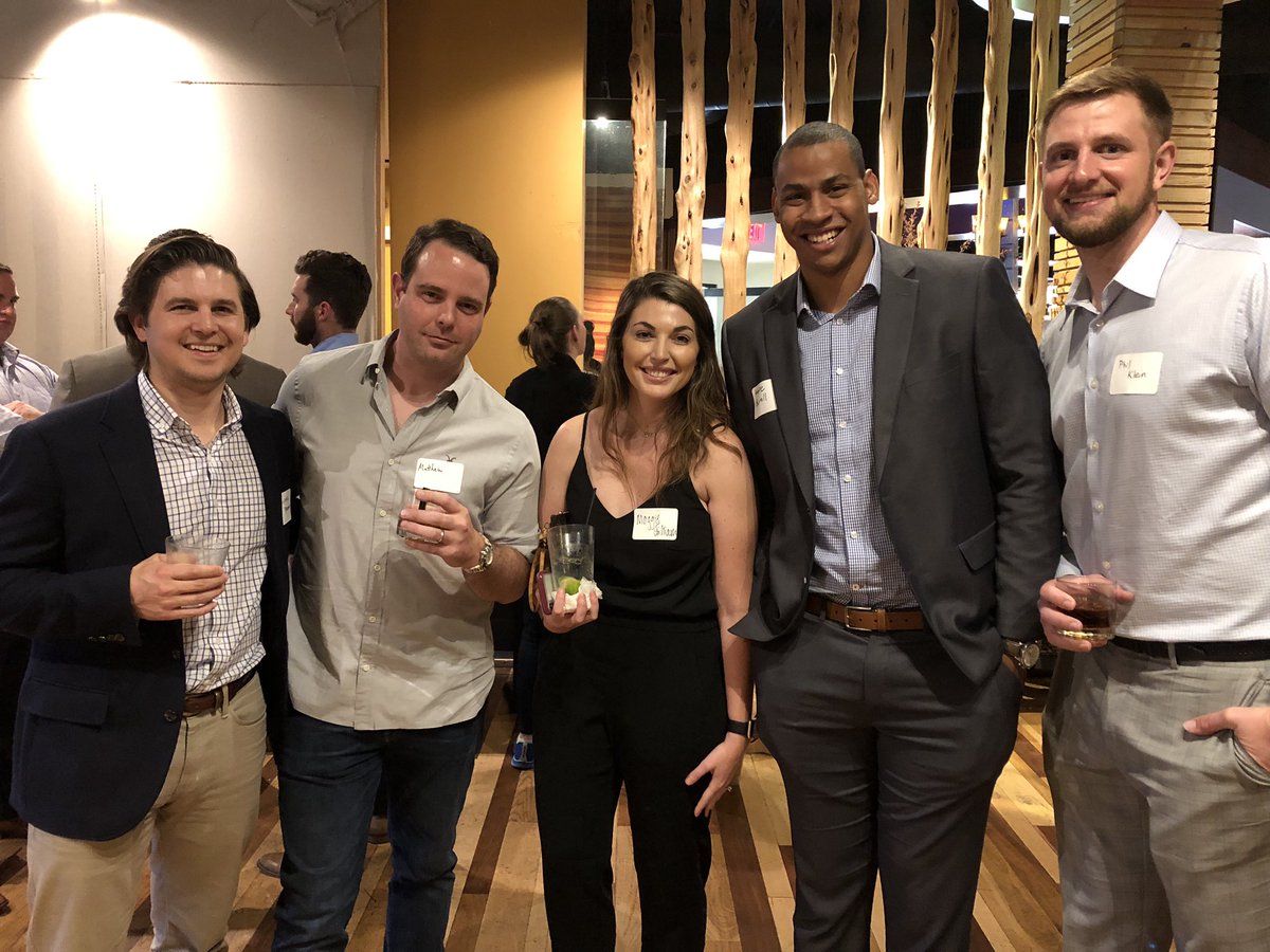 FPADFW's tweet photo. NexGen Pre-Con Happy Hour @BlueMesa was fantastic! Great way to kick off #FPADFWConf19. A big THANK YOU to Catherine Nettles @GuggenheimPtnrs for sponsoring the event. https://t.co/2pPPmDLrYD