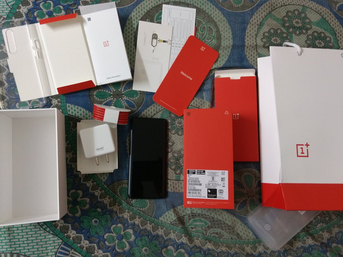 Manoj96079428's tweet image. #OnePlusUnboxing #OnePlusIN #OnePlus7Pro