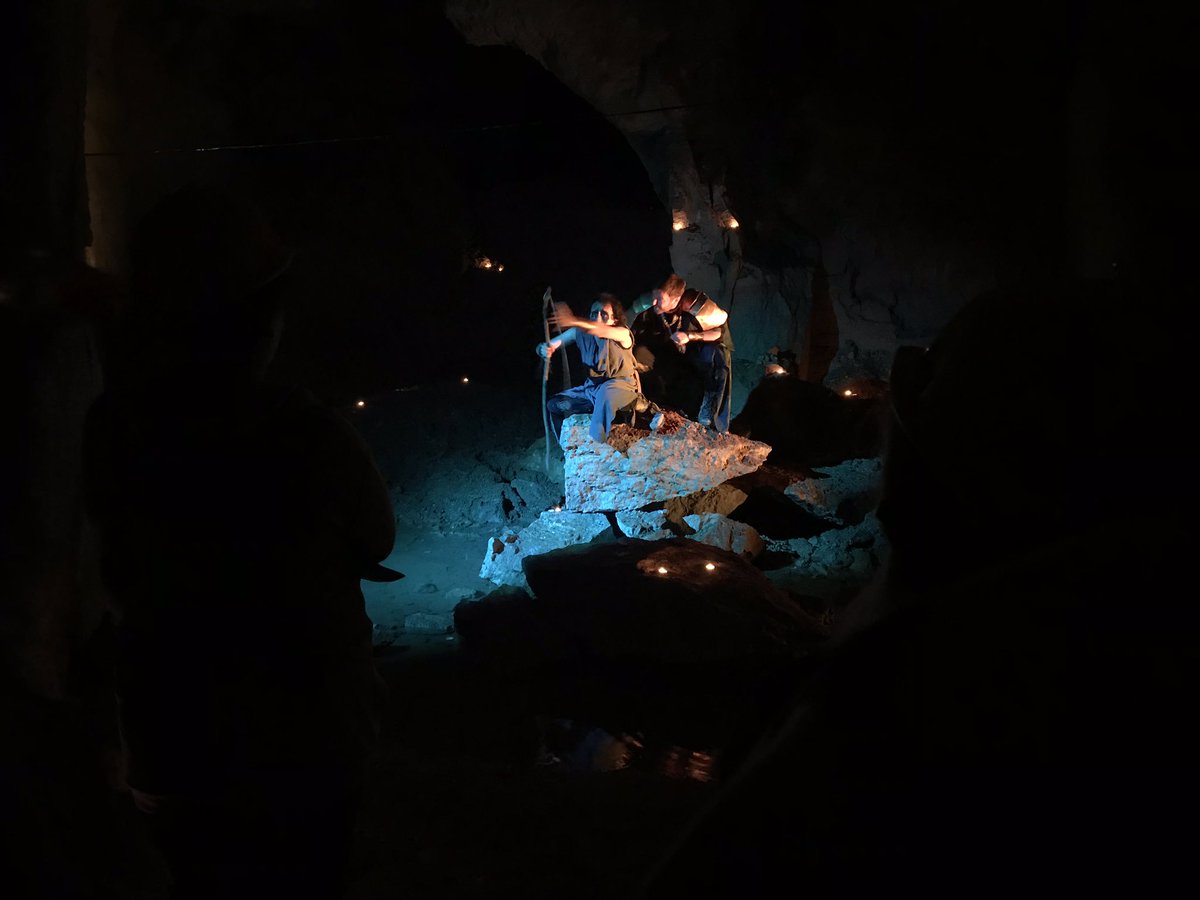 LinkstoaLife1's tweet photo. Great show @4ofswords Fantastic atmosphere in @beerquarrycaves 
Don’t miss it! https://t.co/TrmEvEz7sL