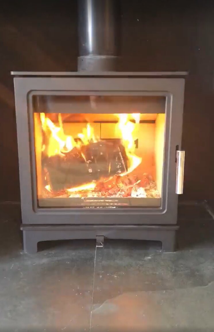 MIFlues_Jason's tweet image. Some pics of our new #mifires #ecodesignready #stoves from @MIFlues_Liners contact us for more details 01253 60006