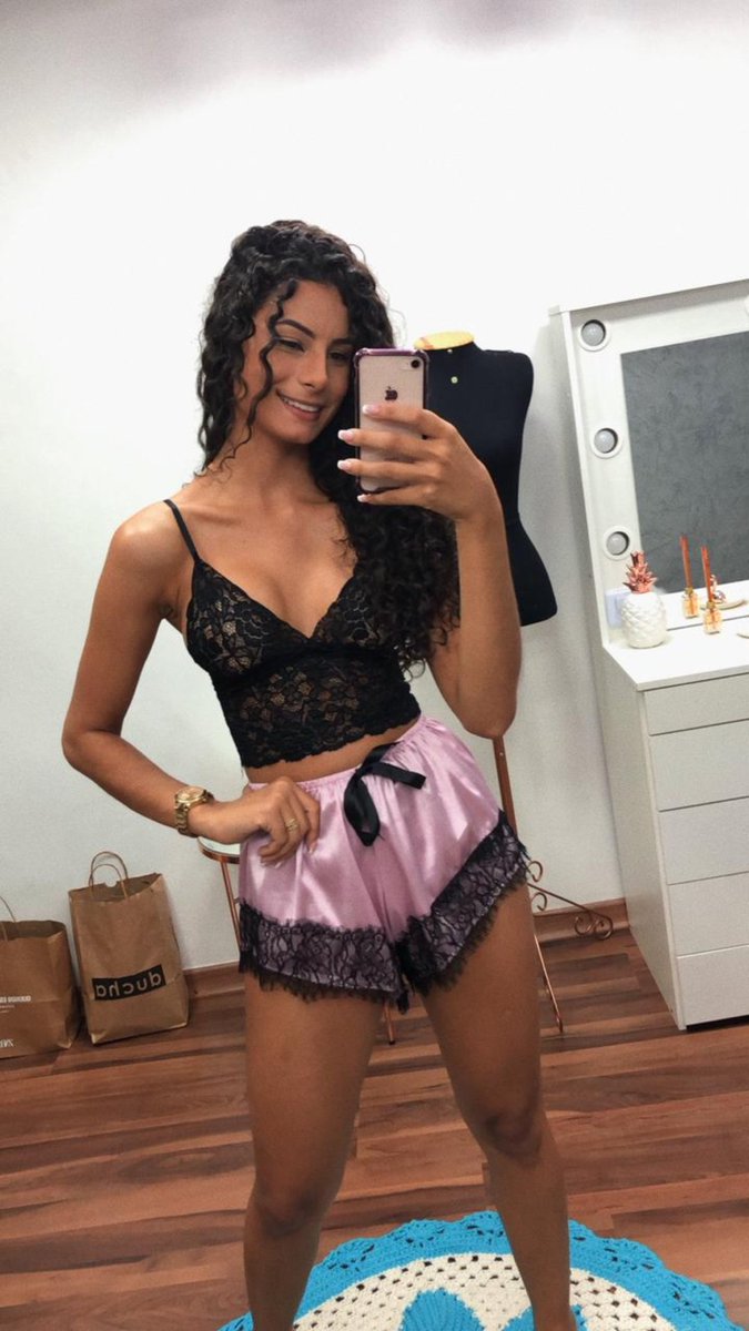 foreverlingeri1's tweet photo. ✨ Nosso modelinho queridinho disponível meninas, compras no nosso twitter ou no Instagram: @foreverlingeriee
#enviamo
#lingeriequeamamos
#foreverlingeriee https://t.co/WcHUTz9Hvv