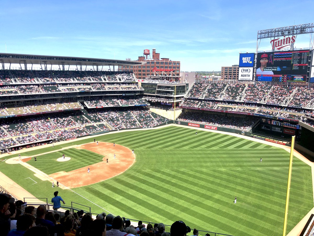 chronicjoy's tweet photo. Twins game with the crew today! #baseball #twins #mlb #redemptionhouse #summertime https://t.co/dGEJcepjwm