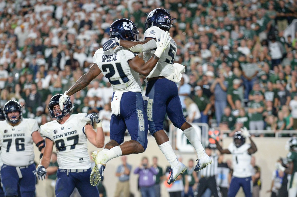 damienmoore_28's tweet photo. Blessed to say I have received my 3rd offer from Utah State ‼️ thank you to coach @CoachCollinsUSU for the offer. @FootballRecruit @CoachHagerty @SGVNSports @GregBiggins #runningforPops❤️ https://t.co/2gQ5raUmjW