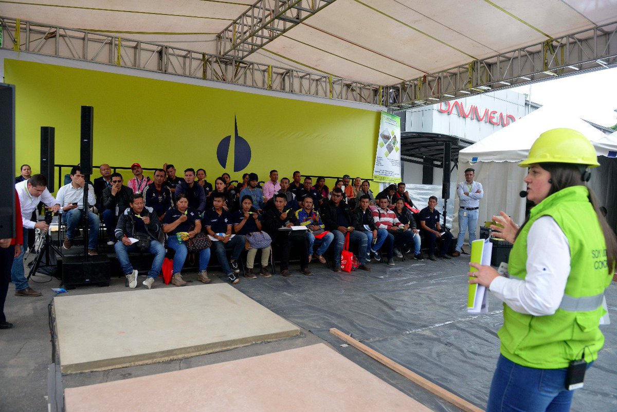 Cementos_Argos's tweet image. Gracias a todos los que nos acompañaron hoy en el segundo día de #ExpoconstrucciónConArgos. ¡Nos vemos mañana para seguir aprendiendo con más especialistas y demostraciones! 👌👏