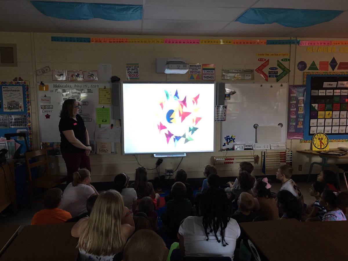 JulieEisenhaue4's tweet image. Origami presentation by Miss Helene from @Mathnasium - thank you! Students loved learning about and creating origami