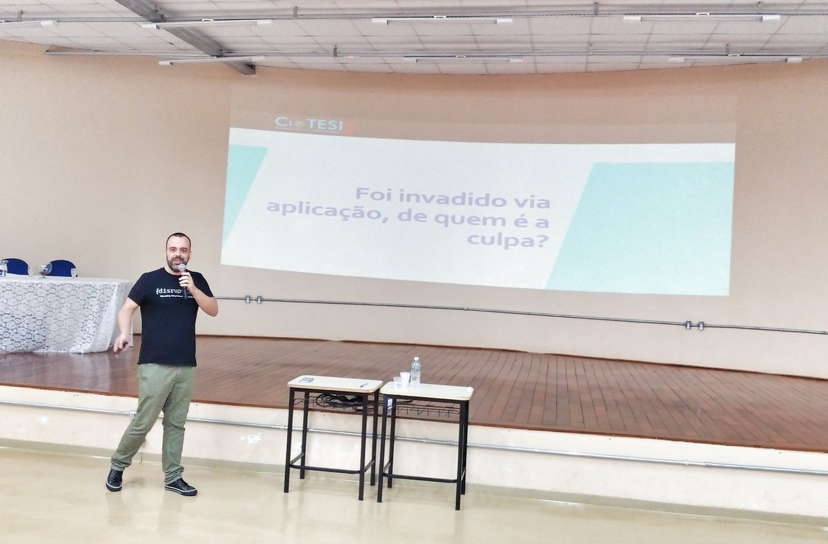 profcecilio's tweet photo. Vindo direto do Rio de Janeiro, aqui no @IFSaoPaulo Câmpus Votuporanga, @brunobmarquesb Bruno Bustamante, especialista em Cyber Security, fala sobre segurança em sistemas de informação. Palestra gratuita para alunos e cidadãos.
#IFSP #COTESI https://t.co/R6ngE2EOtf
