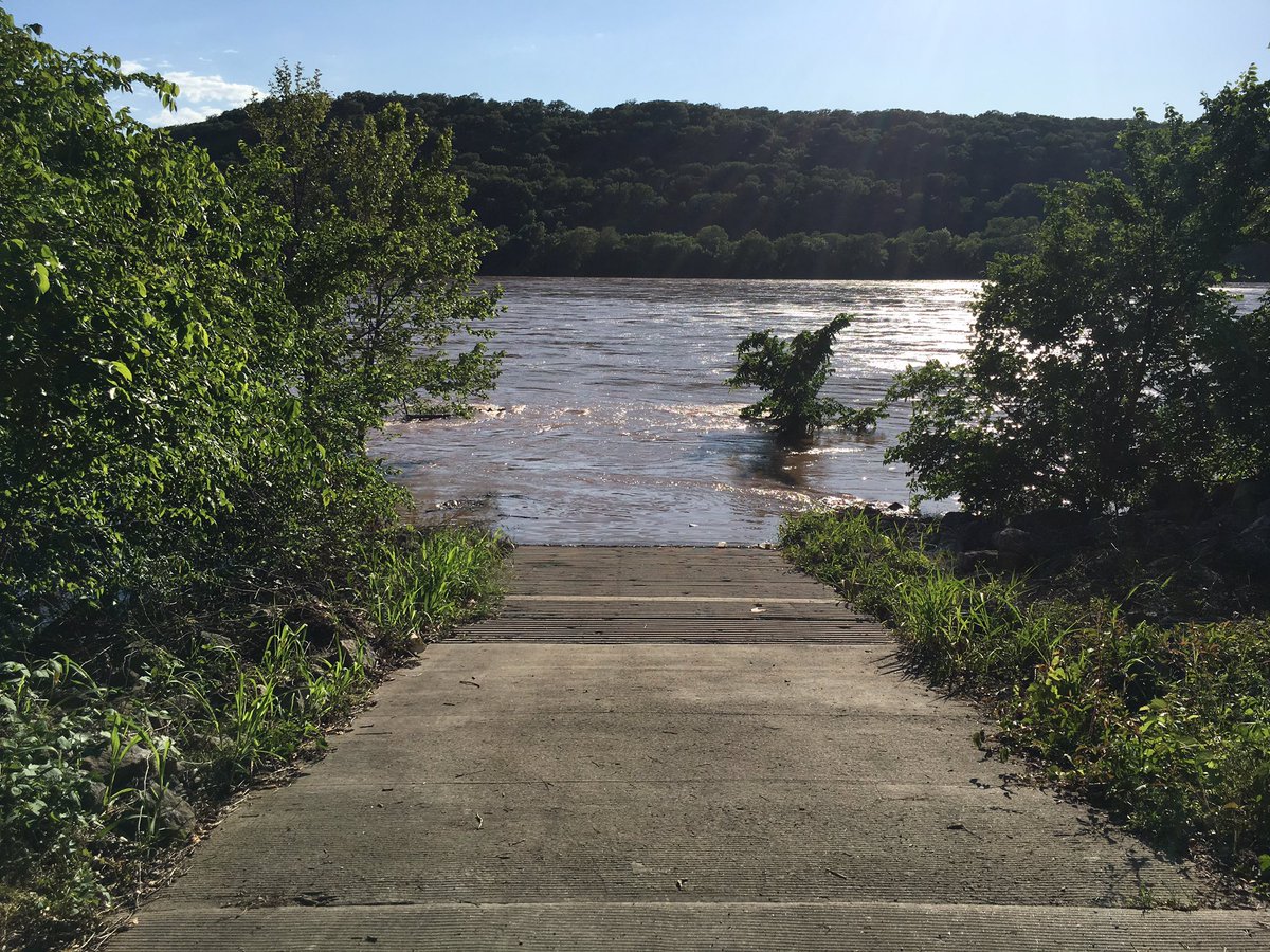OutsideOklahoma's tweet photo. The Arkansas River that runs through the center of Tulsa is officially full!! #Tulsa #rivers #oklahoma #oklahomaoutside https://t.co/jAAOFELlsd