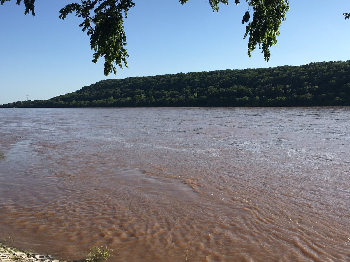 OutsideOklahoma's tweet photo. The Arkansas River that runs through the center of Tulsa is officially full!! #Tulsa #rivers #oklahoma #oklahomaoutside https://t.co/jAAOFELlsd