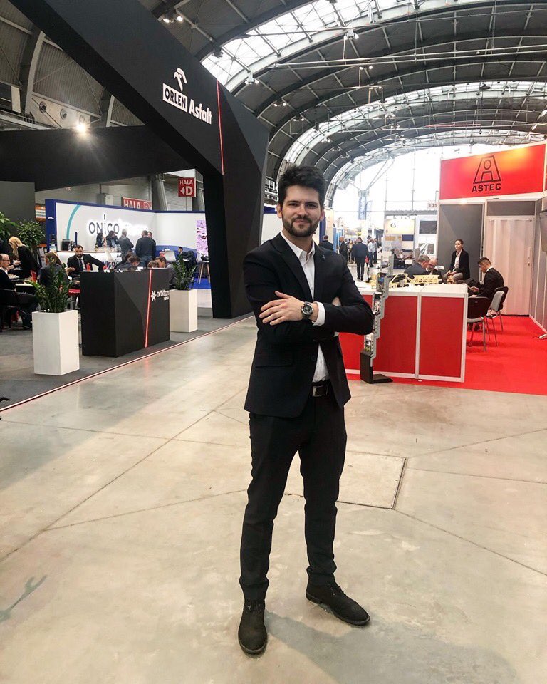 PiotrTrabski's tweet photo. Day full of meetings and ideas during #AutostradaPolska at Targi Kielce S.A. After a good day, time to sleep😊
.
.
.
@TargiKielce #targikielce #business #suitup #kielce #targi https://t.co/A7oKAQfiZQ