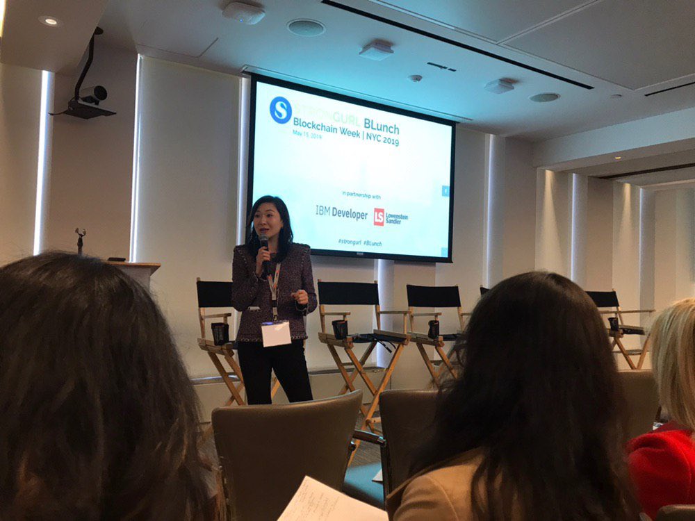 BinanceBCF's tweet image. .@HelenHaiyu keynoted at #Strongurl #BLunch, @jamiestrongurl sharing how blockchain can bring revolution to charity and how to make crypto accessible to the #bottombillion