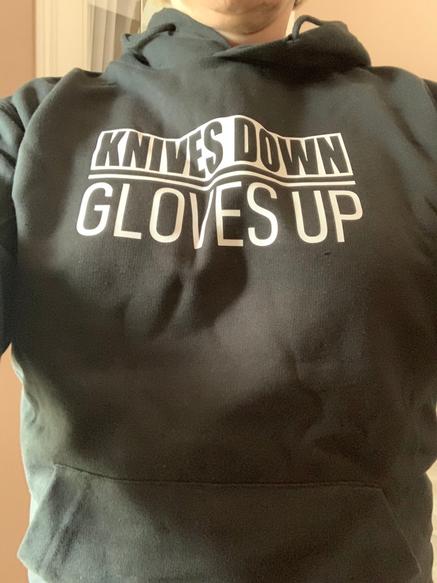 Look what arrived today! Not only do I get a new hoodie to wear to the gym, but I get to support an awesome cause @NoToKnives #savinglivesthroughsport #youthboxing #sportforlife