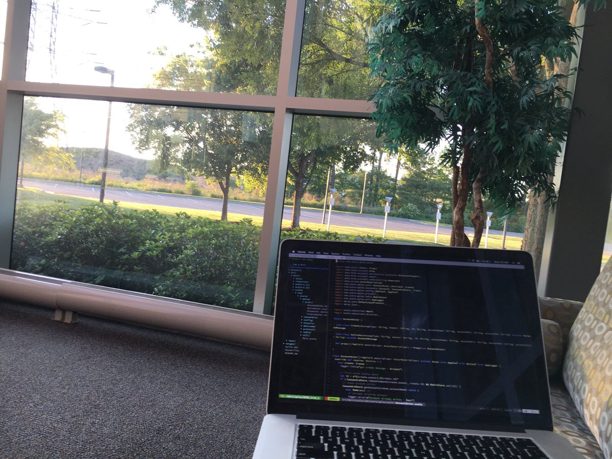 lambdaEranga's tweet image. Beautiful day for machine learning ⁦@vmasc_odu⁩ #spark #bigdata #sparkml