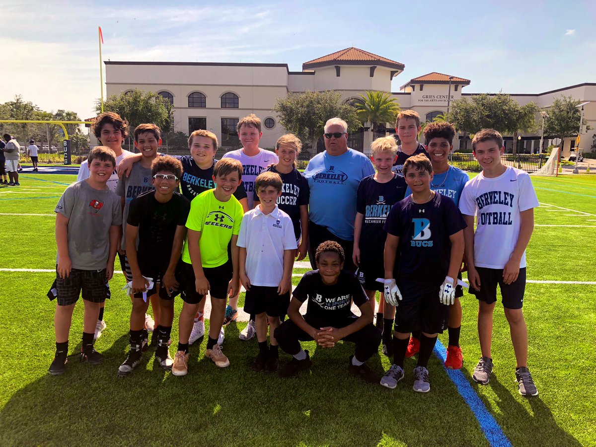 BPS_Football's tweet photo. Great football clinic today with some of our young up and comers!  #GoBucs https://t.co/OgKkHoWoqN