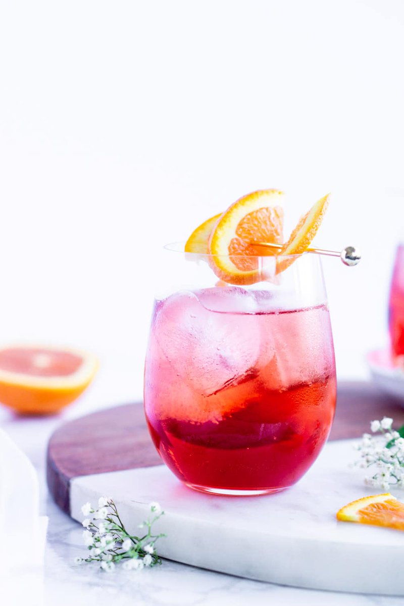 foodista's tweet photo. Refreshing and appetite-stimulating Campari Spritz from @pinabresciani
Foodista's Drink Blog of the Day! https://t.co/C4B2o8IDqa #Foodista #DBOD #Drink #cocktail #summerdrink #springdrink #campari #camparispritz #prosecco #refreshingcocktail https://t.co/h5FDYGRKe0