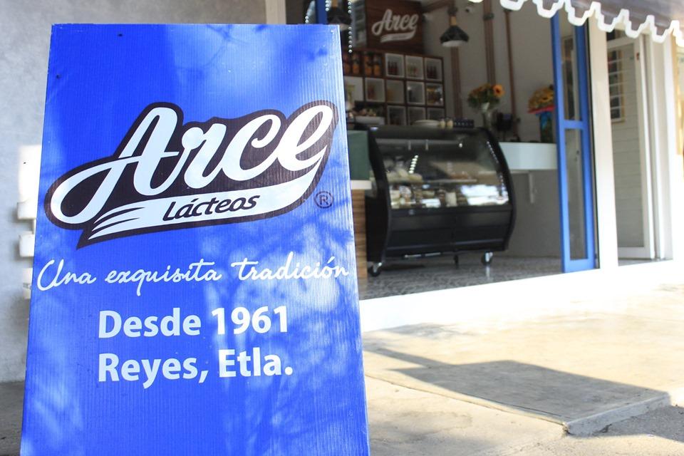 quesoyquesillo's tweet photo. Ven a visitarnos en Centro Comercial Reforma, col. Reforma
Encuentra la calidad y el sabor de los quesos y quesillo 100% #Oaxaqueños de Reyes Etla

#UnaExquisitaTradición https://t.co/rhqctzPpKn