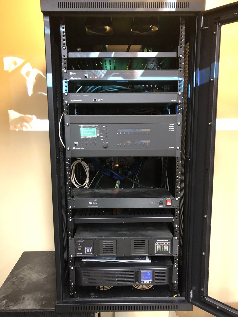 JRobinsonCTS's tweet image. Appreciate Nathan Cline and the opportunity to update OZARK UNLIMITED RESOURCES Crestron control system in their meeting rooms.  Great support from the @Crestron team! Great facility!  @SynergeticsDCS  #CrestronControl