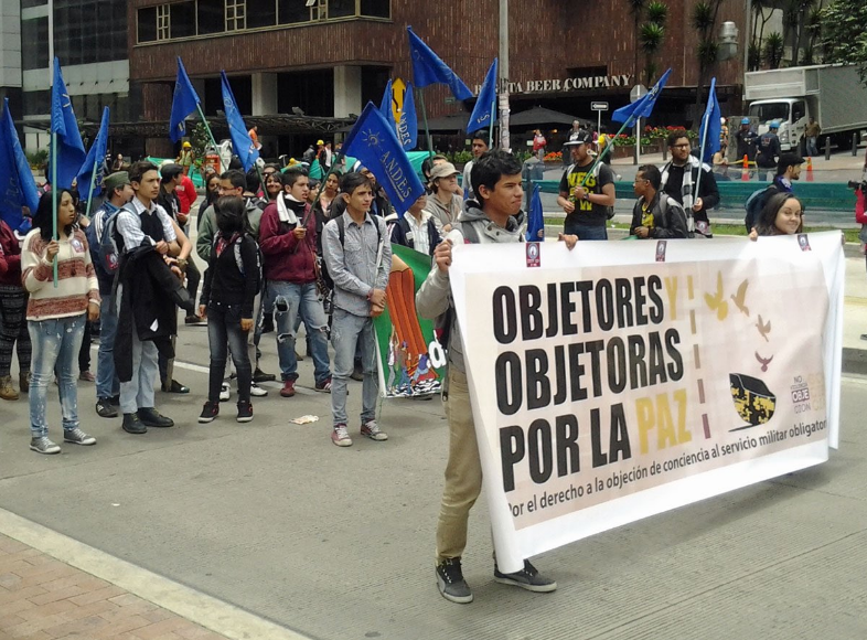 Contagioradio1's tweet photo. La Objeción de Conciencia, un derecho ignorado en Colombia. https://t.co/RO72VlxN2K https://t.co/NFx3Z5A5ei