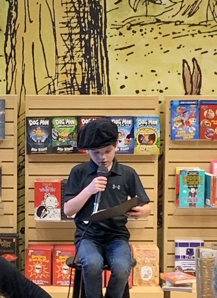 Great job to all the poets tonight at Fairview’s Poetry Slam!  #FVfocused #MTPSPride #FVfirsties