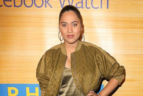 BodyBeautyMag's tweet photo. Body> Makeup > Ayesha Curry Opens up About Her “Botched Boob Job”> - https://t.co/VCvuNnmGK5 #body https://t.co/RcuI2i7KoD