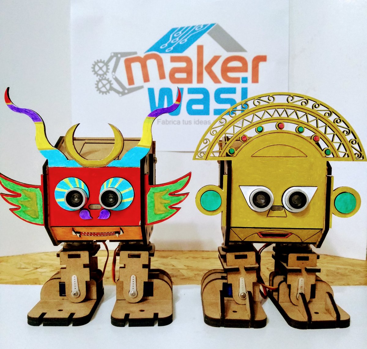 Nuevos modelos del robot WAYQI (fabricado en el Perú, basado en <a href="/OttoDIY/">Otto DIY robot</a> ) inspirados en imágenes Peruanas como "La Diablada", y "El Tumi" de las culturas Moche y Chimú. Fabricación Digital.