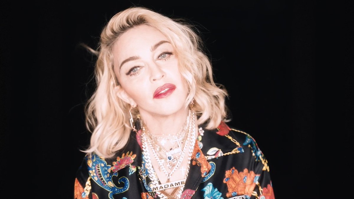 madonnarama's tweet photo. Madonna's new single "Crave" is one of the best songs/videos she has released in a long time! #RushRushRush https://t.co/w8muT2JL3q