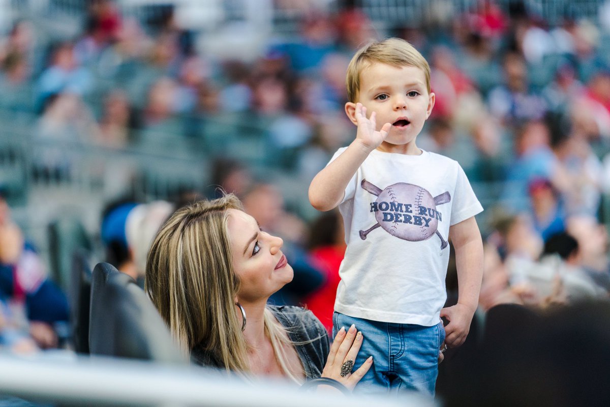 Braves's tweet photo. “Hi Dad!” ☺️ https://t.co/OS24YCzL1W