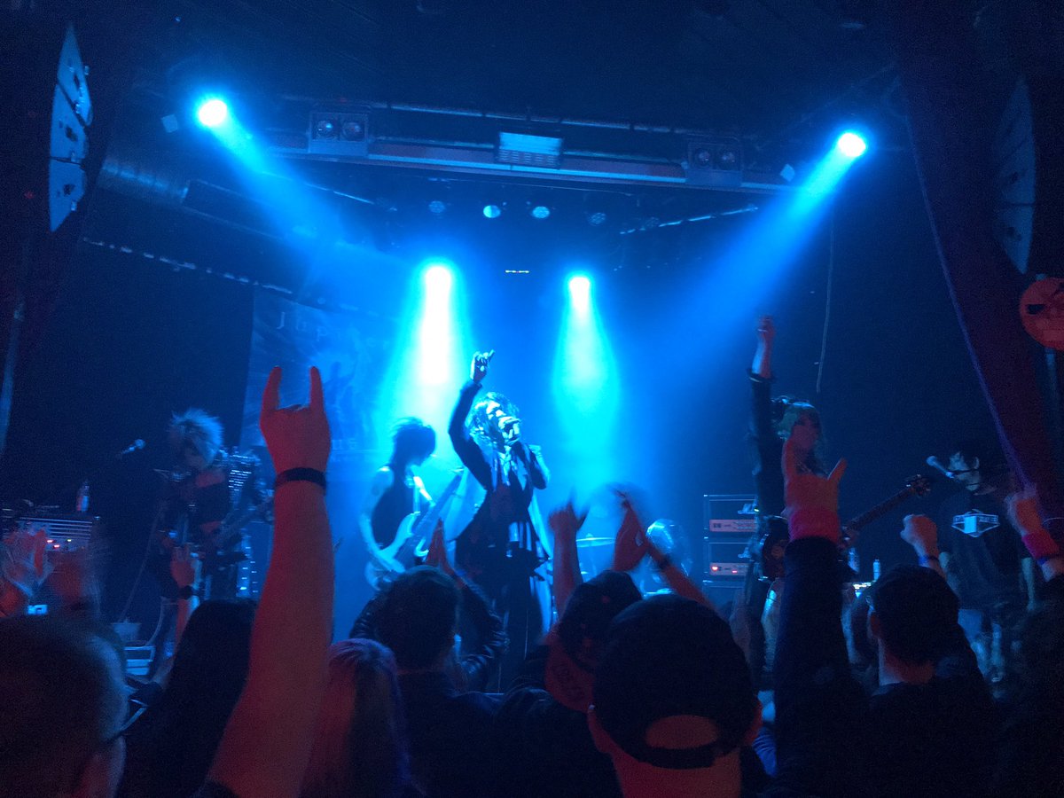 Jupiter_jp's tweet photo. Danke vielmals München 🇩🇪🍺🍻
Wir lieben deutschland 🤘❤️
München was last date for AETERNITAS.... we will keep memories with them for eternity🤘

We are on the way to Switzerland 🇨🇭
Bis heute Abend Pratteln 🇨🇭 
https://t.co/qSrTcqa7ex https://t.co/5pkpH9s4kW