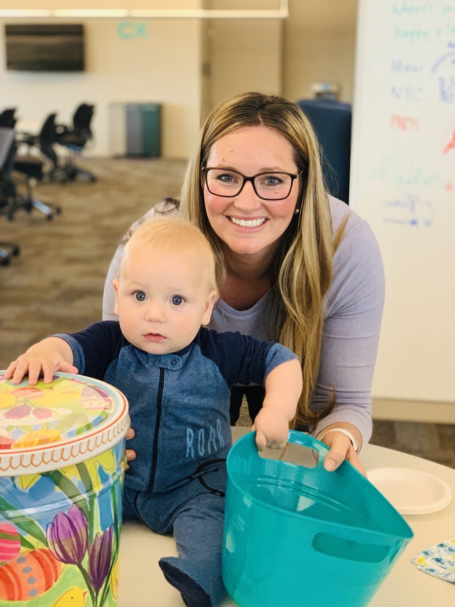 VarshaKanwar's tweet image. Guess who brightened ☀️ a dull &amp;amp; rainy 🌧 day at SJC today ?? ➡️ Our youngest and most adorable #CiscoCX Portfolio and Product Development intern, Baby Andy 👶🏼🥰! Future #Cisconian and #GlobalProblemSolver 😎🤩 just like his superstar mum Megan #WeAreCisco #LoveWhereYouWork