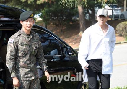 welcome back taec !! we missed you so much 💚💜

#TaecyeonIsBack
#WelcomeBack2PMOkTaecyeon