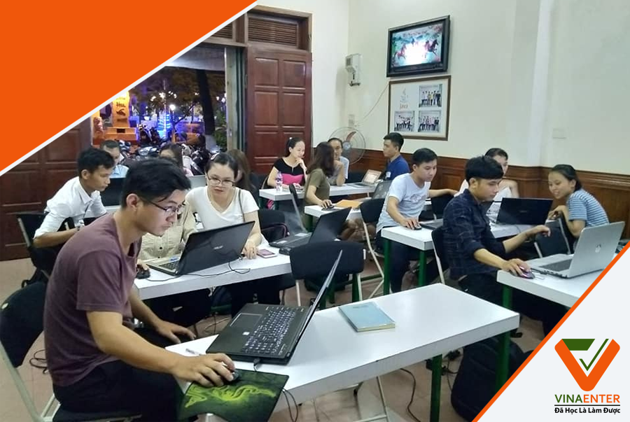 vinaenter_edu's tweet photo. ♻️ CÙNG BẮT KỊP BƯỚC TIẾN CỦA THỜI ĐẠI 4.0♻️
👉👉 Buổi trao đổi nhóm Khóa Marketing Online K22 
✔️ Thiết kế ảnh quảng cáo
✔️ Biên tập video thu hút khách hàng
✔️ Xây dựng website bán hàng
🧐🧐 Thực chiến ngay tại lớp https://t.co/gAVr5bufPe