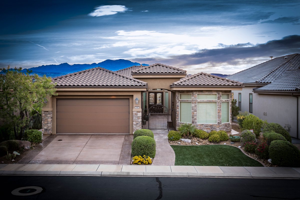 leewebb's tweet image. Photoshoot Complete 2243 W Sunbrook Dr 148, St George, UT 84770  #realestate #architecture #photography #Nikon #burnettgroup #stgeorge #leewebb #utah #dji #Mavic2Pro