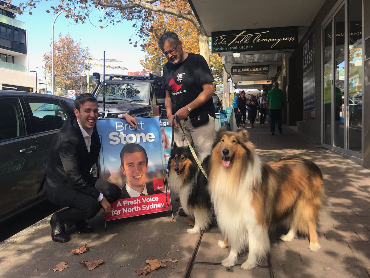 Labor has adorable doggos.

Liberals have...

#auspol <a href="/AustralianLabor/">Australian Labor</a>