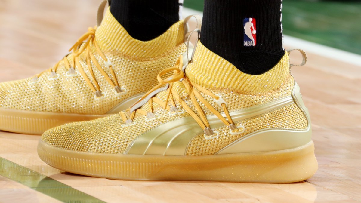 clyde court title run basketball shoes