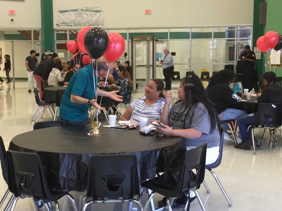 Dr. Marcie J. Strahan tweet media