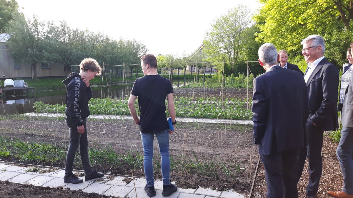 Niels van Santen tweet media