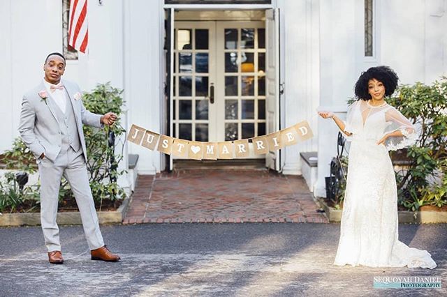 luvblacklove's tweet photo. #BlackLove x @sequoyahdaniel ・・・
Just want to say, "We Just Got Married!" .
.
Bride: @lovehernaturally
Groom: @hamptonfluker
Venue: @Crabtreeskittlehouse
Hair: @deanna_devacurl 
Makeup: @facesbycarmilla 
Dress: @thebridalgardennyc
Shawl: @davidsbrida… https://t.co/bRkNECEtOB https://t.co/JNQRXAQlTT